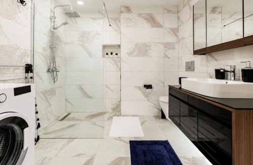 Cihangir Apartment | Fantastic Cihangir 3 Bedroom Apt At Monnas Suite