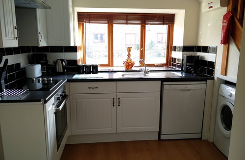 Newchapel Cottage | Fantastic couples escape to the country. Quiet, rural location, pet friendly.