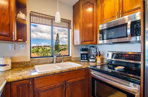 Kahana Condo | Fantastic details throughout 2BD oceanfront condo