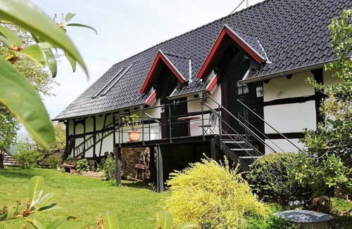 Antweiler Apartment | Fantastic Eifel apartment for 3 people with sauna, countryhouse garden & terrace