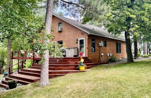 Park Rapids House | Fantastic Fishhook home w/PONTOON on premier sport & fishing lake! Pet Friendly!