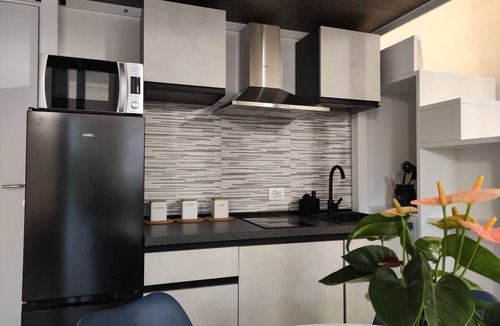 Milan Apartment | Fantastic Flat Famagosta, Parking, Netflix, Forum
