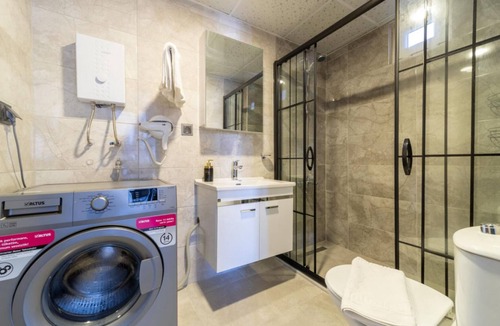 Kundu Apartment | Fantastic Flat with Balcony and View in Aksu
