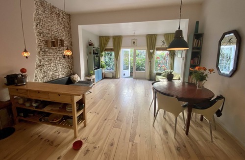 Oude Pijp Apartment | Fantastic Ground Floor Apartment in the Center!