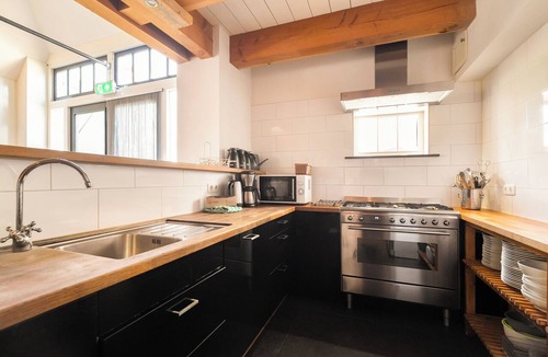 Schagen House | Fantastic group accommodation for 24 people!