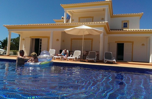 Vale de Parra Villa | Fantastic Large Luxury Villa with Heated Pool. Available 12 - 19 July 2026