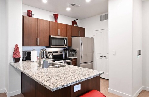 American Fork Apartment | Fantastic Location!, Comfy Beds, Hot Tub, Gym, Wi-Fi