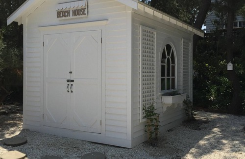 Harvey Cedars Cottage | FANTASTIC LOCATION! Gorgeous single family home only 5 houses from the beach!
