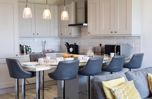 Deganwy Apartment | Fantastic Location with Stunning Estuary Views