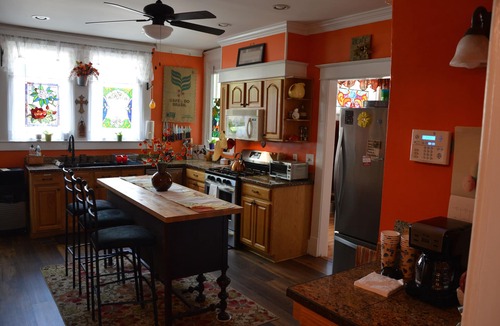 Midtown House | Fantastic master rental!