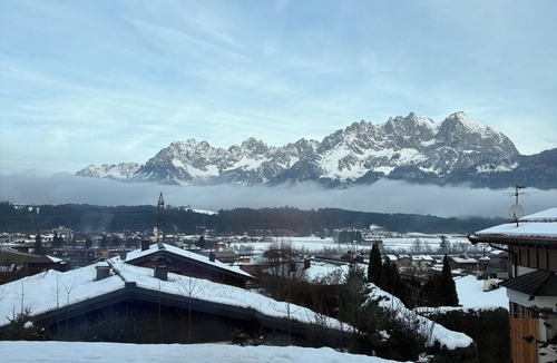 Oberndorf in Tirol Ski Chalet | Fantastic mountain view chalet, 10 min to Kitzbühel, ski in ski out, 8 persons