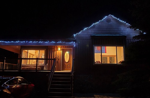 Glacier House | Fantastic Mountain House Near Great Skiing and Hiking