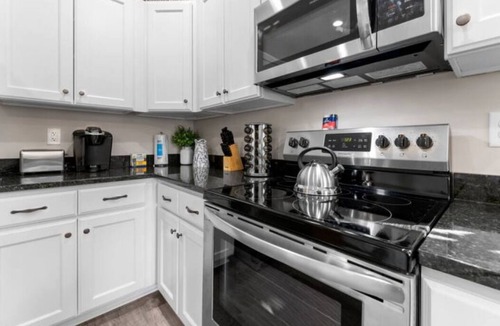 East Durham House | Fantastic new home, close to downtown