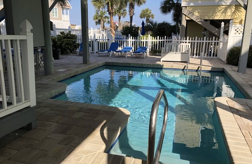 Surfside Beach House | FANTASTIC OCEANFRONT-Price drop ! Pool & Hot tub; Linens and gas grill included