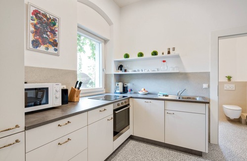 Merano Apartment | Fantastic Old Building Apartment "Daniela" in Central Location with Wi-Fi