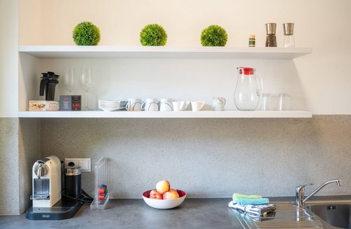 Merano Apartment | Fantastic Old Building Apartment "Daniela" in Central Location with Wi-Fi