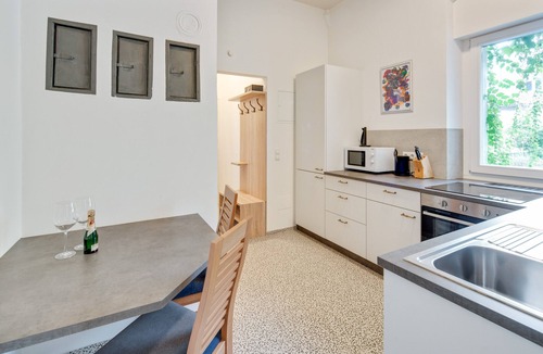 Merano Apartment | Fantastic Old Building Apartment "Daniela" in Central Location with Wi-Fi