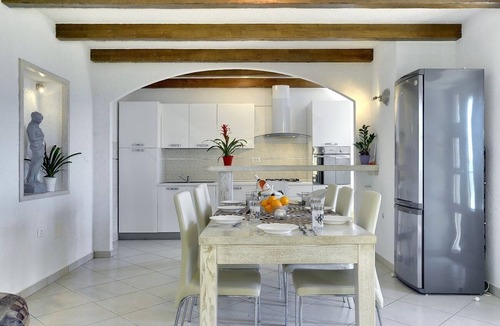 Dolenja Vas House | Fantastic panoramic finca with private pool, air conditioning, WLAN, terrace, barbecue