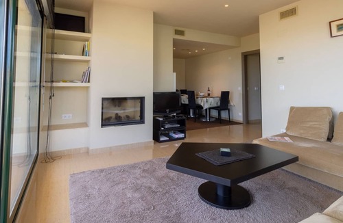 Llanca Apartment | Fantastic penthouse located in the area of La Coma in Llançà, 250 meters from the beach of Les Tonyines, with a magnificent terrace overlooking the sea.