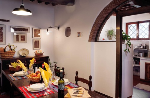 Montespertoli Apartment | Fantastic rustic apartment with two bedrooms