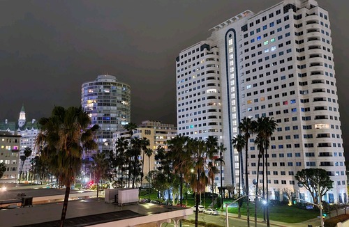 East Village Condo | Fantastic sea view apartment in historic building with free parking