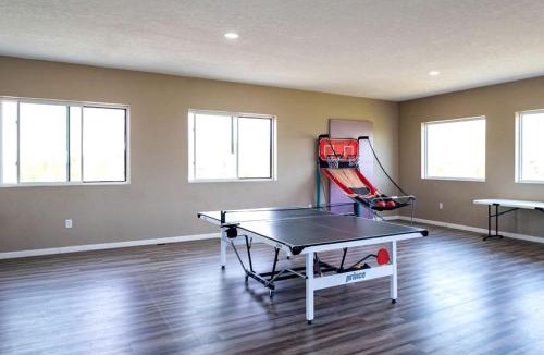 Logan Other | Fantastic Secluded Tented Cabin with Fire Pit in Logan, Ohio