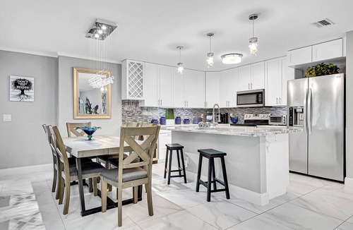 Wellington House | Fantastic single family-home conveniently located near everything!