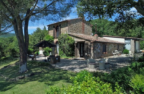 Caldana House | Fantastic Tuscan villa in a secluded location with pool and outdoor kitchen, close to the sea