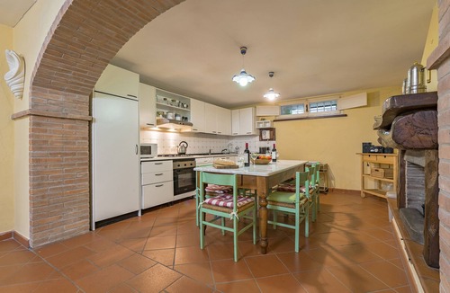 Capannori Villa | Fantastic Villa immersed in the green of Tuscany