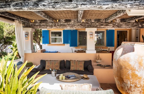 Es Pujols House | Fantastically beautiful house with a view of Ibiza