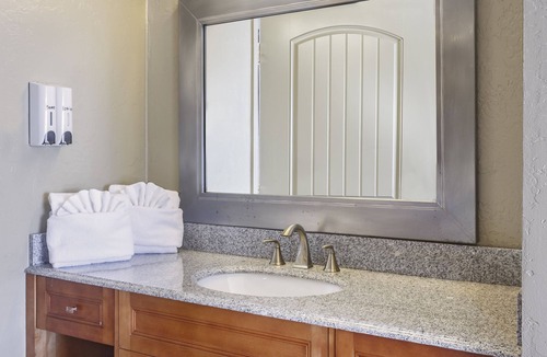 Mesa Verde National Park Resort | Far View Lodge