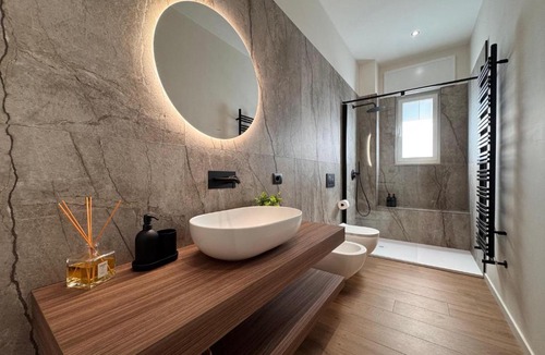 Municipio 2 Apartment | FARA Rooms - Elegant & Quiet Stay in Bari