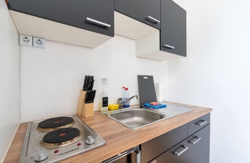 Rudolfsheim-Funfhaus Apartment | FarawayHomes Studio Vienna #1