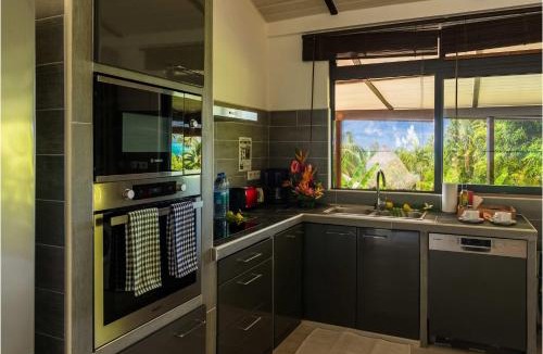Point Matira House | FARE ARIITEA
