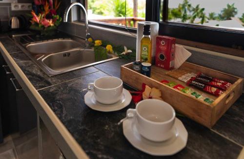 Point Matira House | FARE ATEA