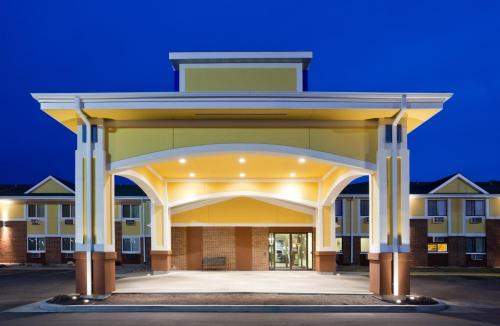 Fargo Hotel | Fargo Inn and Suites