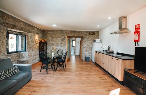 Ponte da Barca Villa | Farm House