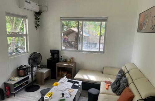 Philippines Cabin | Farm small courtyard