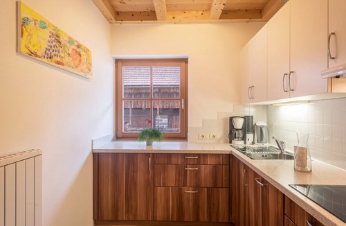 Albions Apartment | Farm Vacations - "Fewo Molignon Paalhof" with Mountain View, Wi-Fi & Balcony