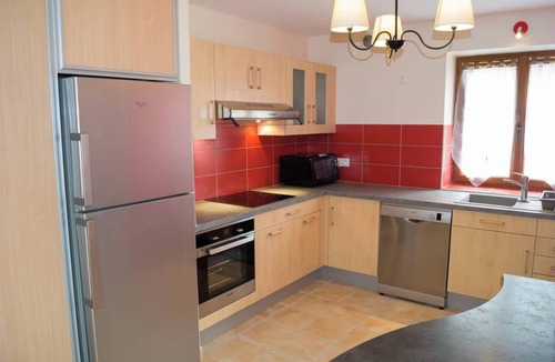 Beauvoir-de-Marc Villa | Farmhouse cottage - 240m2 - billiards - fussball