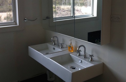 Berridale House | Farmhouse on Top of Varneys Range close to Snowy Mountains & Jindabyne