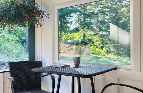 Stevenson House | Farmstead Haven - River Views, Sauna