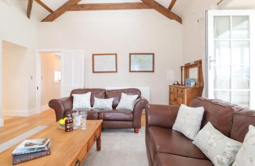 Chathill House | Farnelea