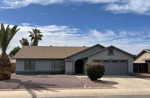 La Buena Vida House | Faster To The Fun! Walk to Stadium - Super Clean!