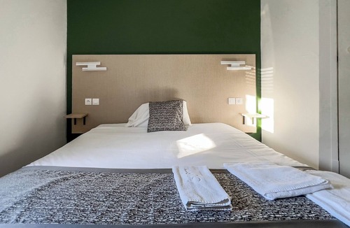 Saint-Saturnin Hotel | FASTHOTEL Le Mans Nord Saint-Saturnin - UN FH CONFORT