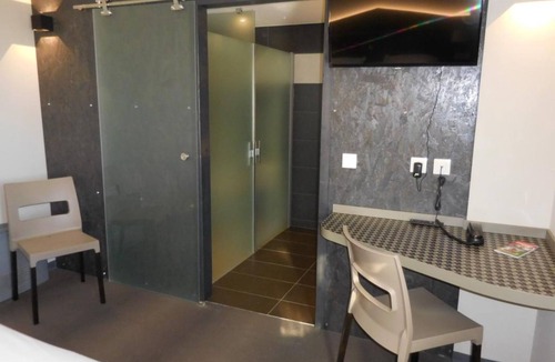 Montmarault Hotel | FastHotel Montmarault - Auberge du Grand Champ
