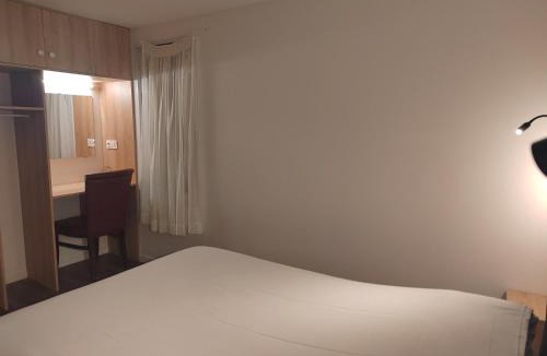 Bouafle Hotel | FASTHOTEL PARIS OUEST BOUAFLE