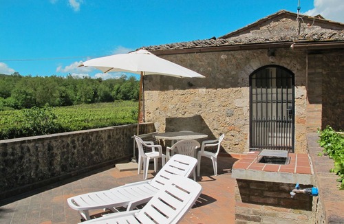Monteriggioni Apartment | Fattoria Petraglia - Terrazza by Interhome