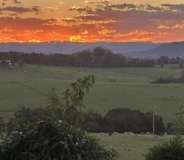 Tallowwood Ridge House | Fay's Cottage
