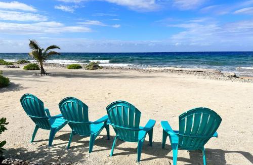 Tibbett's Turn House | Featherstone Cottage, Cayman Brac